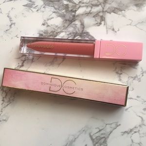 Dominique Cosmetics lip gloss in Peach Tea